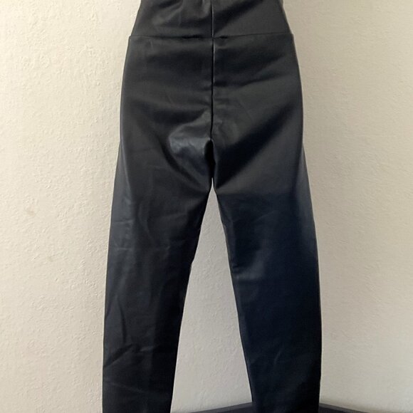 WHITE BIRCH BLACK FAUX LEATHER CAPRI ANKLE PANTS - Picture 6 of 9
